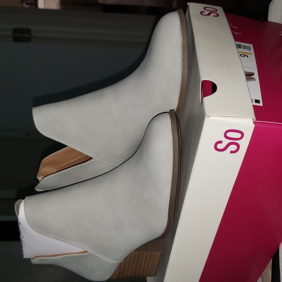 NWT SO Barb NEW Women's Ankle Boots - Picture 2 of 7